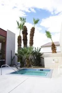 Royal Plaza Inn - 14