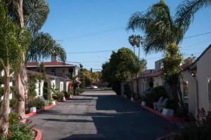 Mission Bell Motel, Ventura