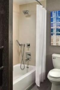 Ventura Beach Marriott - 114