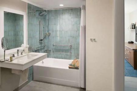 Hilton Los Angeles-Culver City, CA - 13