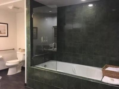 Blue Lantern Inn, A Four Sisters Inn - 29