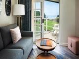 Standard Double room with partial ocean view