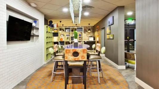 Holiday Inn Express Atlanta NW - Galleria Area, an IHG - 32