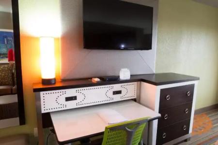 Holiday Inn Express Atlanta NW - Galleria Area, an IHG - 39