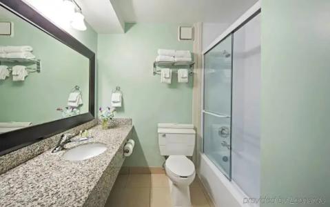 Tides Folly Beach - 44