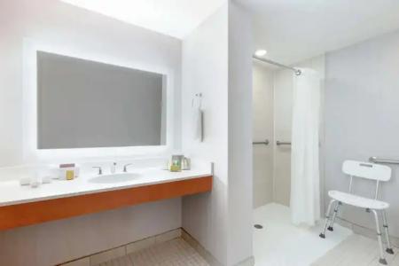 DoubleTree by Hilton Atlanta Airport - 31