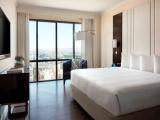 Executive Club Penthouse Suite