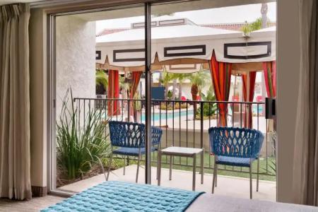 Atrium Orange County - 7