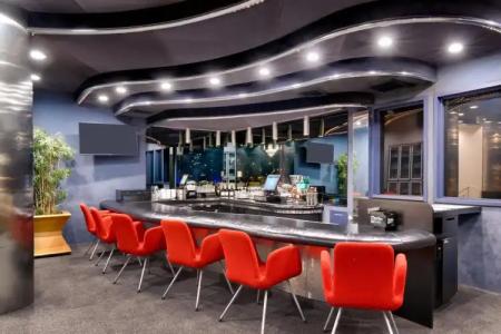 Atrium Orange County - 28