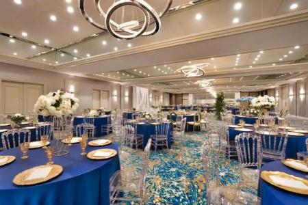 Atrium Orange County - 27