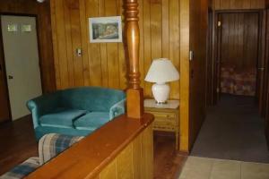 The Gold Eagle, Lake George
