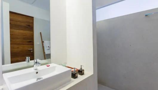 Lynnaya Urban River Resort - 9