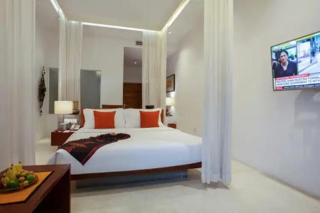 Lynnaya Urban River Resort - 2