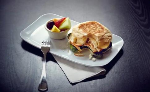 Courtyard by Marriott Santa Barbara Goleta - 9