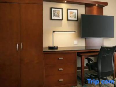 Courtyard by Marriott Santa Barbara Goleta - 58