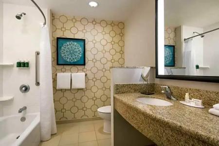 Courtyard by Marriott Santa Barbara Goleta - 49