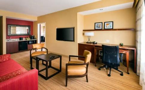 Courtyard by Marriott Santa Barbara Goleta - 5