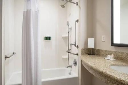 Courtyard by Marriott Santa Barbara Goleta - 47