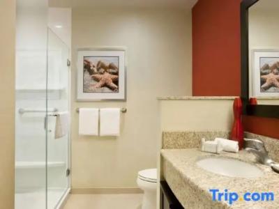 Courtyard by Marriott Santa Barbara Goleta - 35