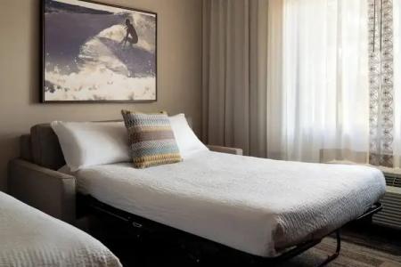 Courtyard by Marriott Santa Barbara Goleta - 27