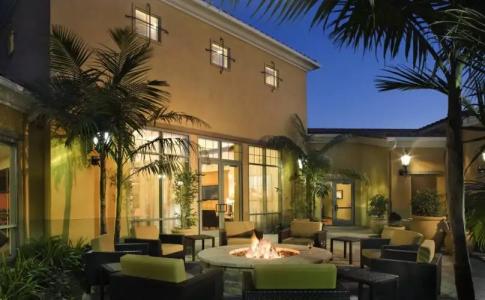 Courtyard by Marriott Santa Barbara Goleta - 23