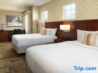 Courtyard by Marriott Santa Barbara Goleta - 75