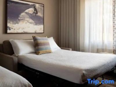 Courtyard by Marriott Santa Barbara Goleta - 63