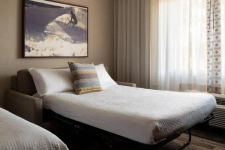 Courtyard by Marriott Santa Barbara Goleta - 73