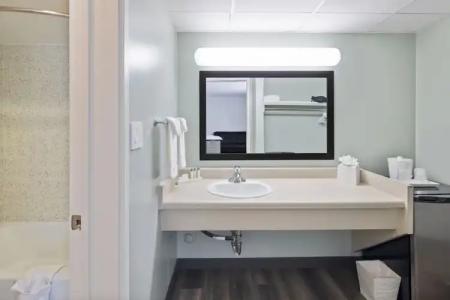 Vagabond Inn Glendale - 67