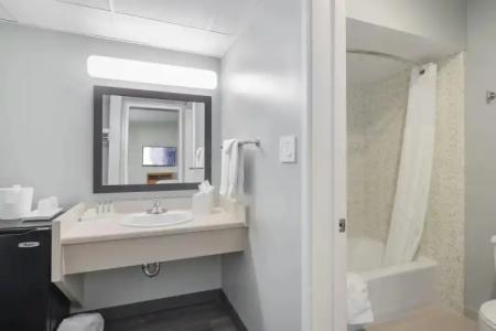 Vagabond Inn Glendale - 3