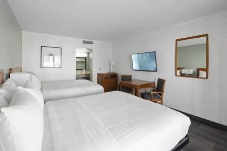 Vagabond Inn Glendale - 51