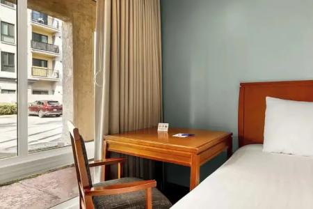 Vagabond Inn Glendale - 56