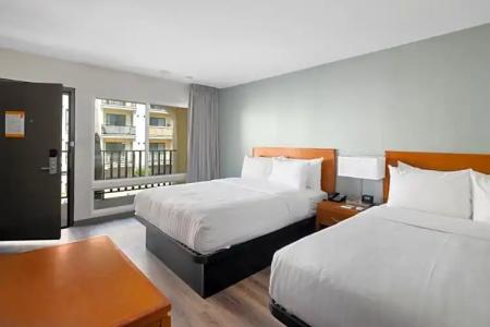 Vagabond Inn Glendale - 60