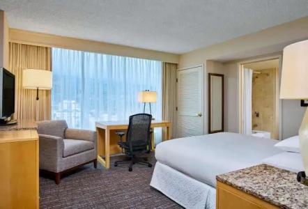 Hilton Los Angeles North-Glendale & Executive Meeting Center - 4