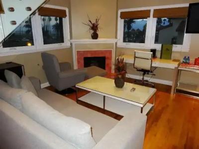 Balboa Inn, On The Beach At Newport - 45