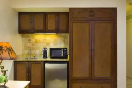 Aston Islander On The Beach - 27