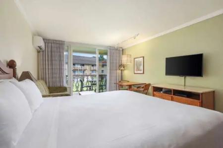 Aston Islander On The Beach - 3