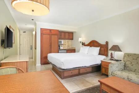 Aston Islander On The Beach - 6