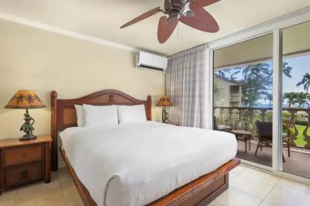 Aston Islander On The Beach - 5