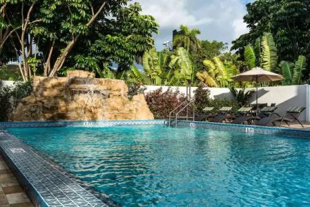 Best Western Plus Hollywood/Aventura - 17