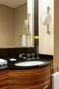 Four Points by Sheraton Downtown Dubai - 121
