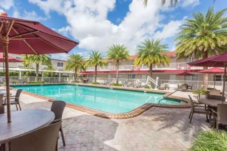 Ramada by Wyndham Miami Springs/Miami International Airport - 9
