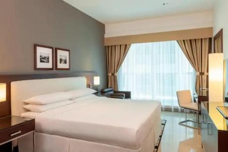 Four Points by Sheraton Sheikh Zayed Road - 130