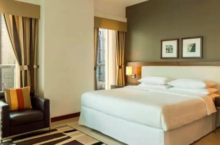 Four Points by Sheraton Sheikh Zayed Road - 100