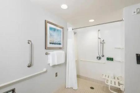 Courtyard by Marriott San Diego Oceanside - 35