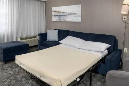 Courtyard by Marriott San Diego Oceanside - 32