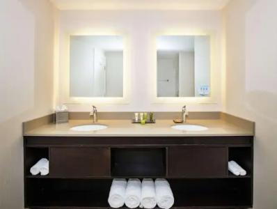 Hilton Santa Cruz Scotts Valley - 8