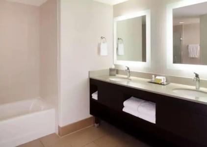 Hilton Santa Cruz Scotts Valley - 10