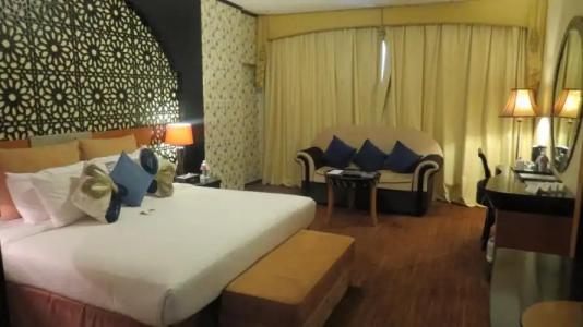 Al Jawhara Gardens - 40