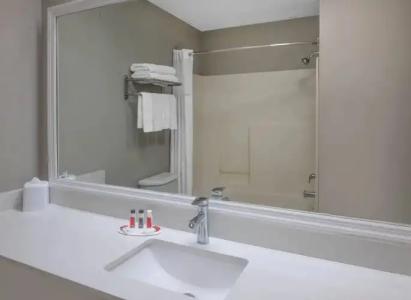 Baymont by Wyndham Pooler/Savannah - 29